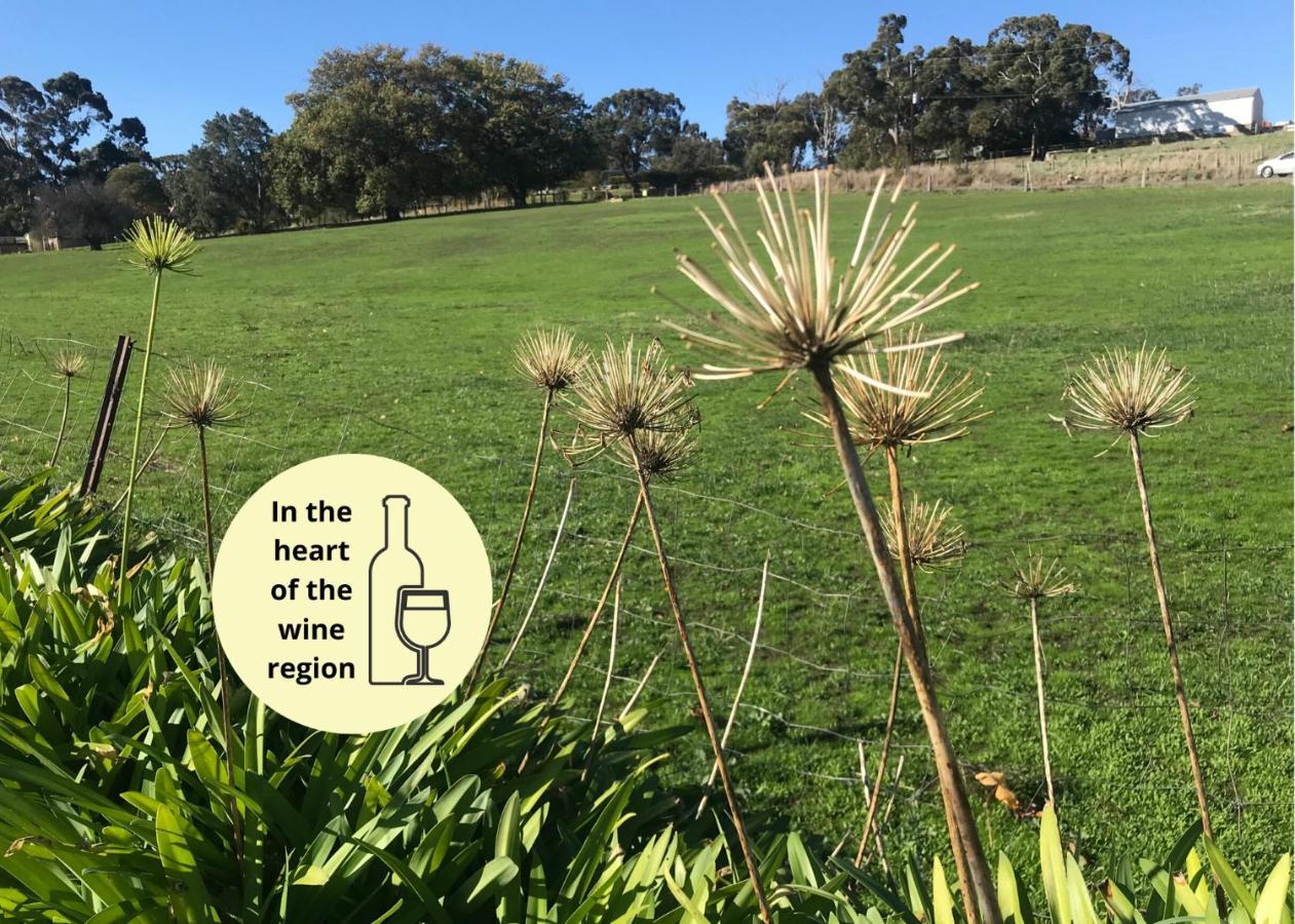 Adelaide Hills Escape Hotel Woodside ภายนอก รูปภาพ